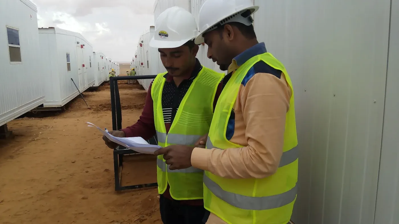 Yanbu hotel, port and staff-housing reference showing site inspection and work planning for the Turaif labour camp project
